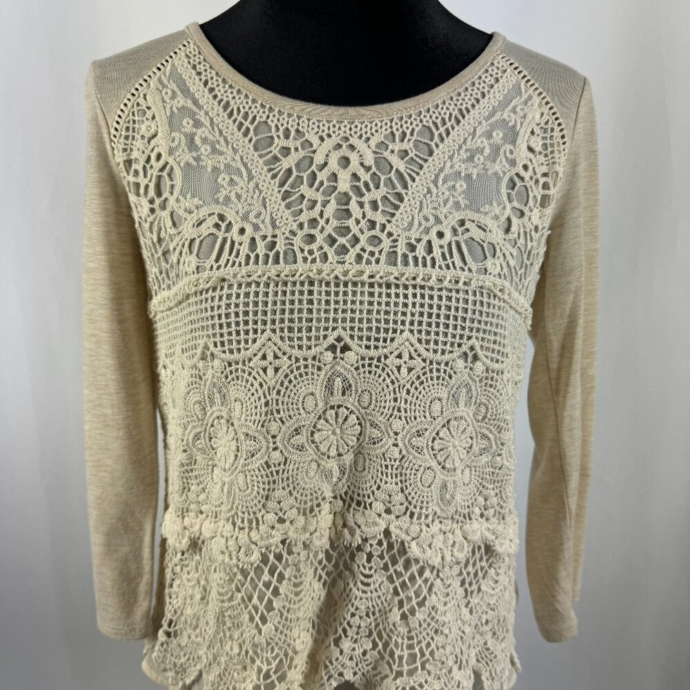 Eyeshadow Women's Crochet Front Baseball Tee Top